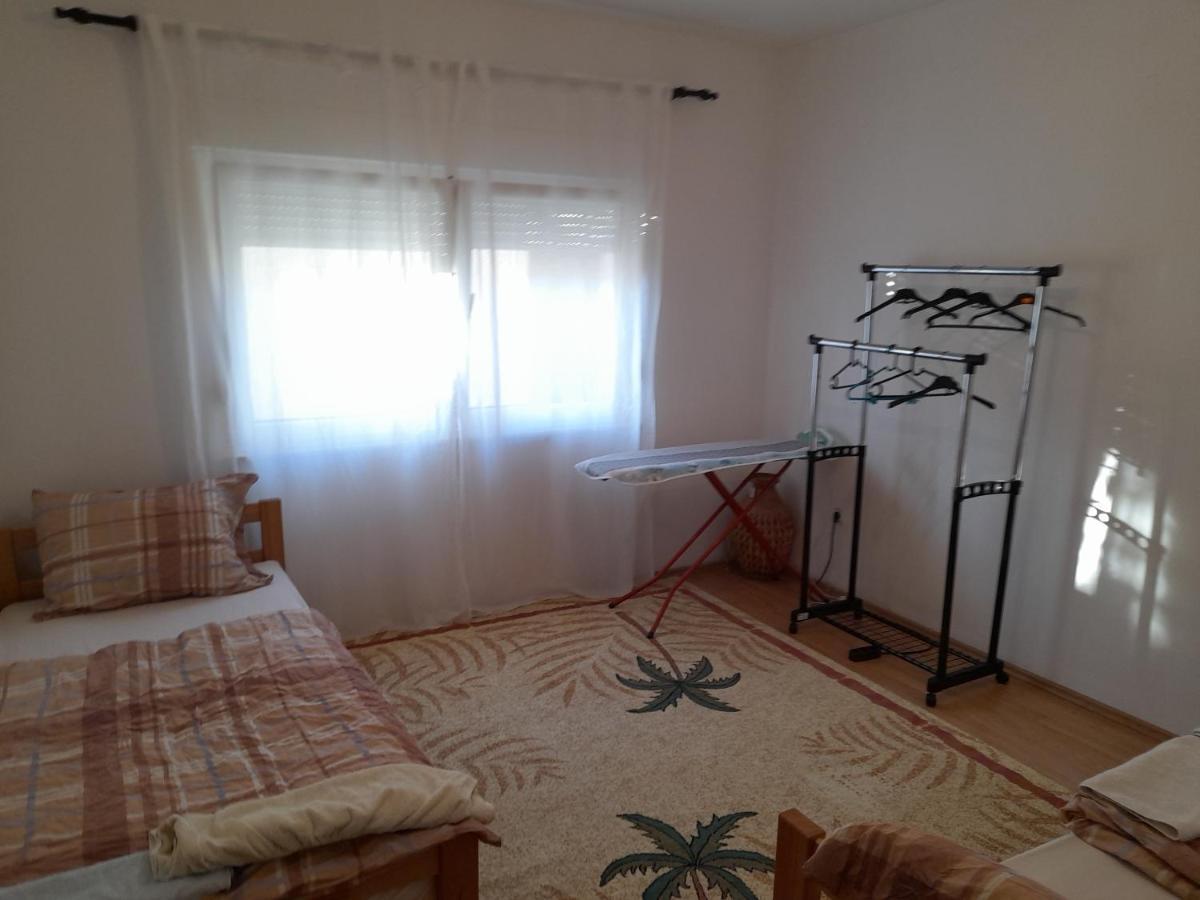 Apartman Avdic موستار الغرفة الصورة